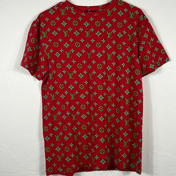 🔥🔥 “BOOTLEG” Louis Vuitton Monogram AOP Red/Green Tee Size M - PERFECT! - Picture 2 of 6